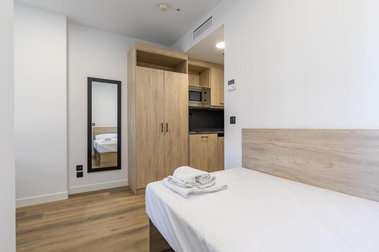 Micampus Xaudaro Student Residence Madri Exterior foto